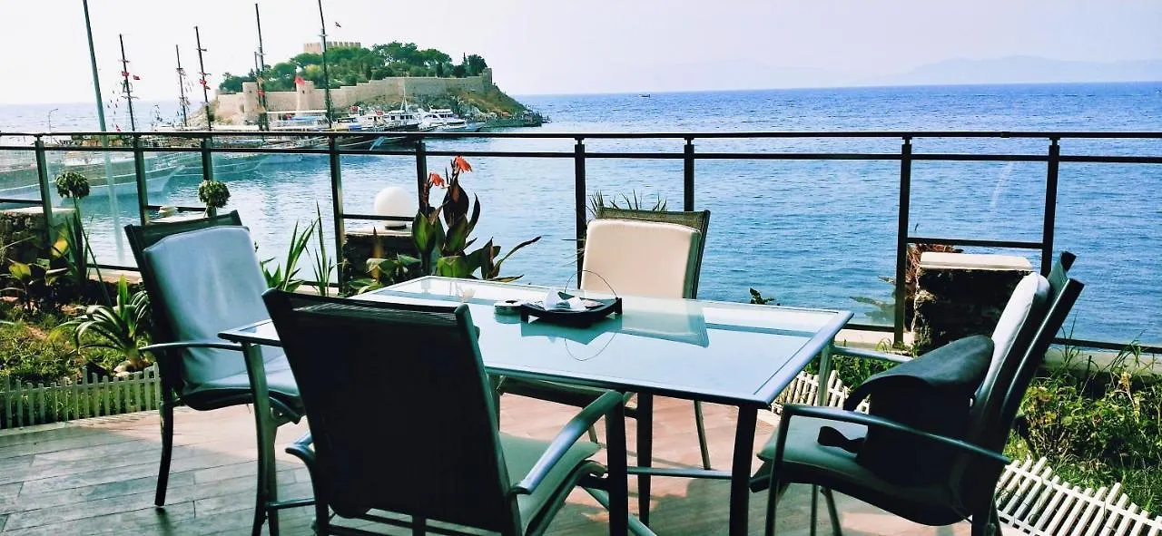 Apartment Waterfront Glass Flat Kusadası Türkei